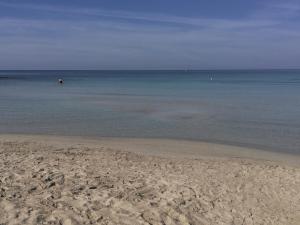 A due passi dal mare blu