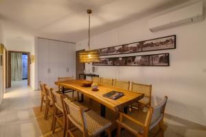 Aquarama Pool Apt - Orion