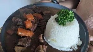 Petite chambre proche gare de Sens petit-déjeuner - Champigny-sur-Yonne