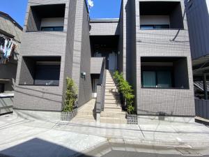 Skytree & Asakusa in front! Newly built 202