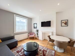 Spacious Camden Apartment D2