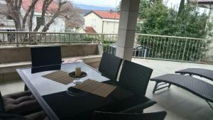 Fefe Apartment with Sea view