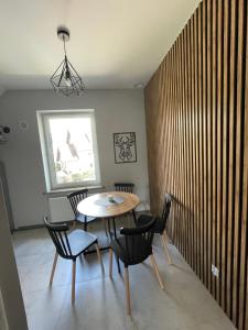 Przystanek Karpacz - Komuny Paryskiej 3