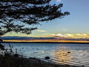 Tideside Beach House - Bernard