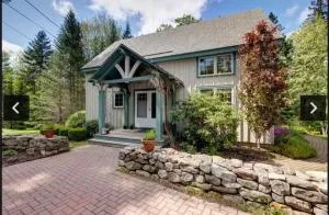 Post and Beam Hikers Dream fire pit pet - South Hancock