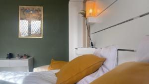 Appartements Appartement Eze Village proche Monaco fabuleuse vue mer et vieux village : photos des chambres