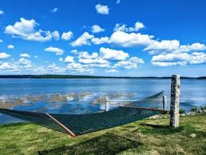 Oceanfront Jellison Beach House - Sullivan