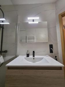 2 bed rooms with sea view