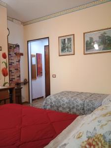 Zweibettzimmer mit Bad