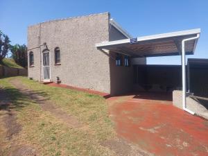 5 Equaleni Holiday House