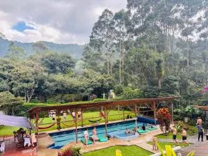 Mama Tungu hostel - Ulba