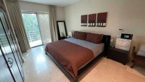 Tropical Escape on 38