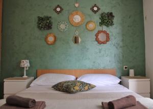 Studio Laura-spacious studio on the main beach