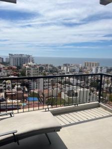 Entire Penthouse Apartment with Rooftop Pool