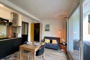 Appartements Cosy and refined 1-bedroom apartment with garden : photos des chambres