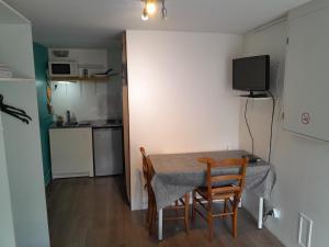 Studio avec terrasse