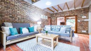 Glentana Holiday House