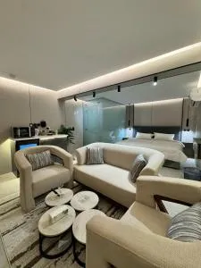 استديو مودرن بجلسه ودخول ذاتي - 胡富夫