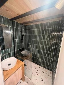 Le Canut - Croix-Rousse - proche métro C