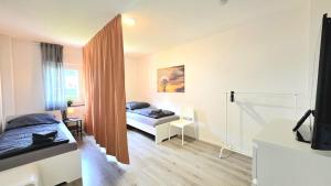 Modern 3-Room Apartment with Balcony & Free Parking & Free Wi-Fi in Hagen - HL01