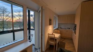 Kaunas River-View Retreat Free Parking