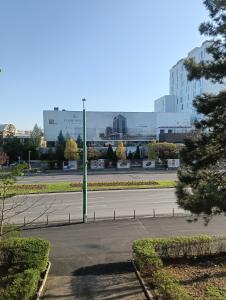 Ariel Studio Central TrainStation