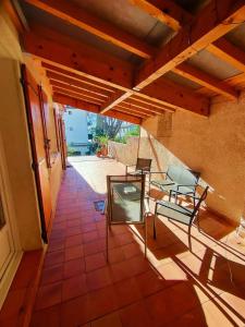 Le 109 : Calme, terrasse, garage et confort en pleine ville