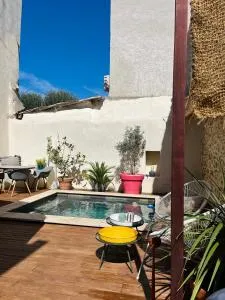 Maison de ville avec piscine - Noves