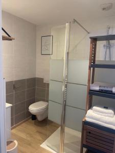 Studio cosy, résidence de tourisme avec piscine