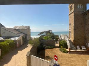 Maisons de vacances Les Tamaris - Grande Maison de Plage - Jacuzzi : photos des chambres