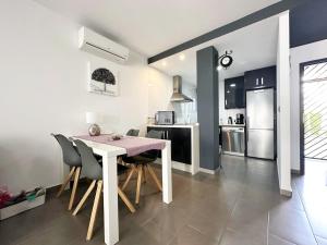 Oasis Beach nice ground floor bungalow overlooking the pool and garden