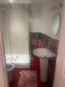 Double Room with Four Poster Bed room in Jasmine House