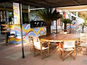 House of Nissus Hostel - Sotira