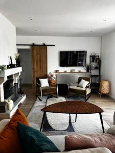 Maisons de vacances Maison a la campagne avec piscine chauffee proche Deauville : photos des chambres