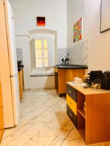 Centro Storico steps from Duomo and Signoria 2 Bdrs 5 P