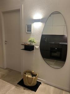 TheView108, Rena Bianca img10