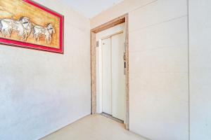 Collection O Gandhipuram