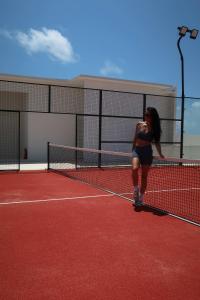 Exclusive 4BR Villa in Karanda with Pools and Paddle