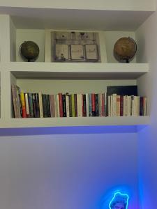 Rock n Roll apartment, downtown