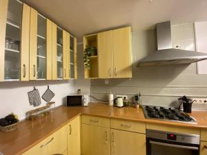 Green By The Bay - La Herradura