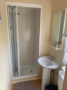 Caravan by the Sea C42