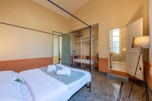 Precious Apartment Genova Historic Center - Happy Rentals