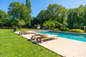 Le Mas des lys - Guest houses au coeur de la Provence dans un parc paysagé avec piscine, sauna et boulodrome