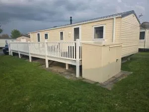 12a mill view 4 bedroom caravan - 波尔顿乐法尔德