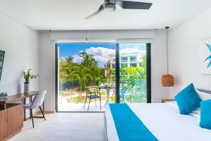 Central Park Lagunas By Sandy Powerful