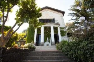 VILLA VISCALORI A garden with pool and see view near Etna - Viagrande