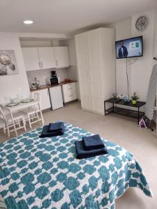 Apartamentos ZANCA CITY CENTER free luggage storage