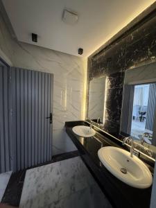 villa in Elpatio Zahraa