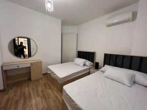 town house in Elpatio Zahraa