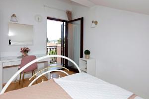 Apartments with parking space Jadrija, Sibenik - 23947